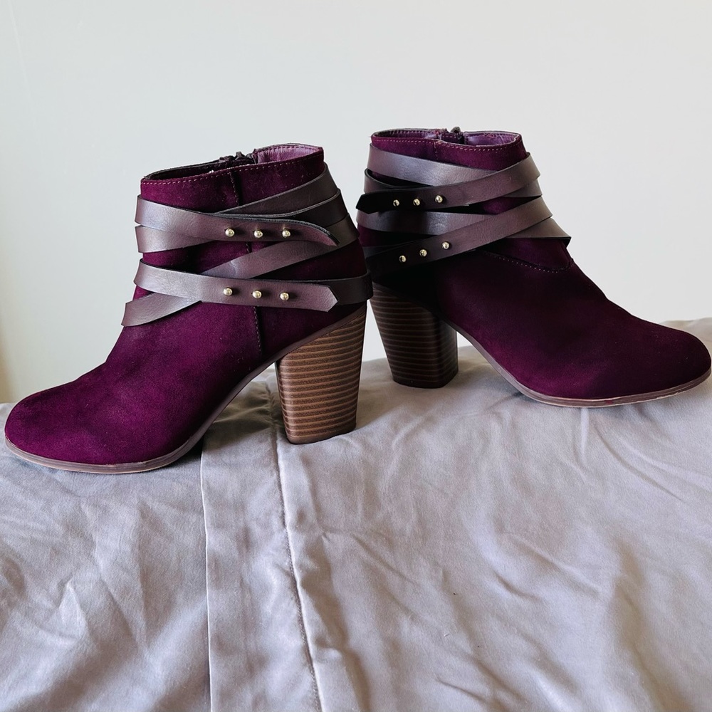 Madden Girl ankle Booties purple. Size 7.5